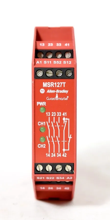 Реле безопасности Allen Bradley 440R-N23125 MSR127T Guard Master Safety Relay