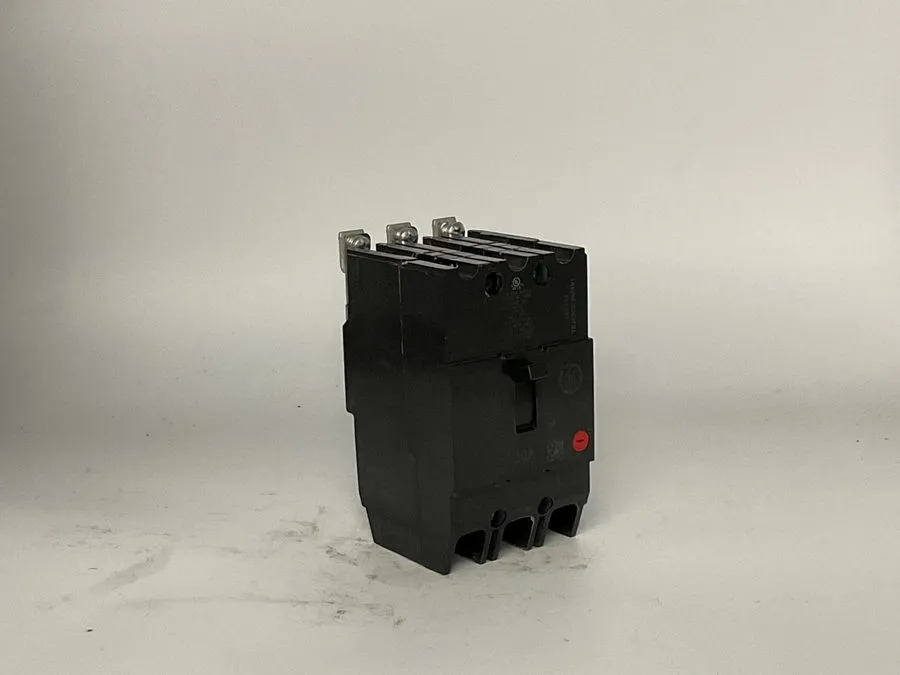 Автоматический выключатель GE TEY330 30A 3-Pole 480V Type TEY Circuit Breaker HA