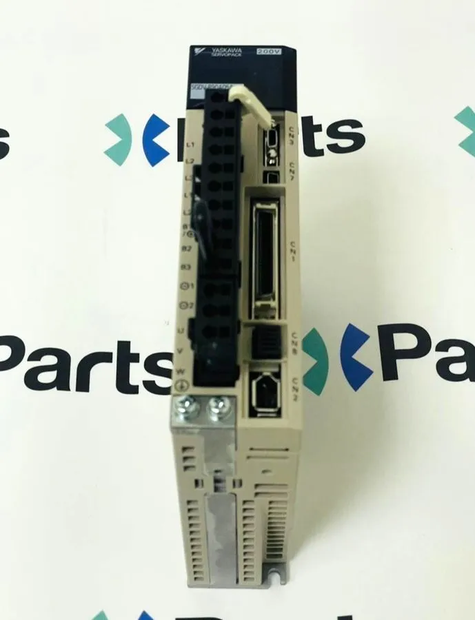 Сервопривод YASKAWA SGDV-R90A05A AC Servo Drive 100W DRV-I-5078=9E25