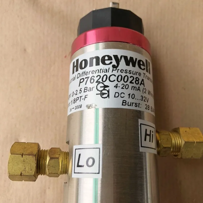 Датчик давления HONEYWELL P7620C0028A DIFFERENTIAL PRESSURE TRANSMITTER