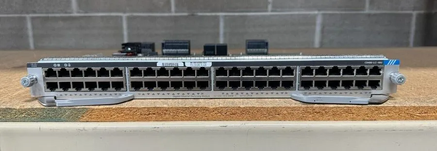 Коммутатор Cisco C9400-LC-48U Catalyst 9400 Series 48 Port UPoE Gigabit RJ45 Ful