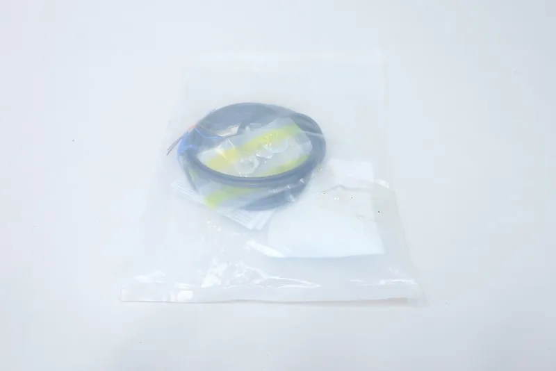 Датчик приближения Omron E2E-X5MB1D12 Proximity Sensor