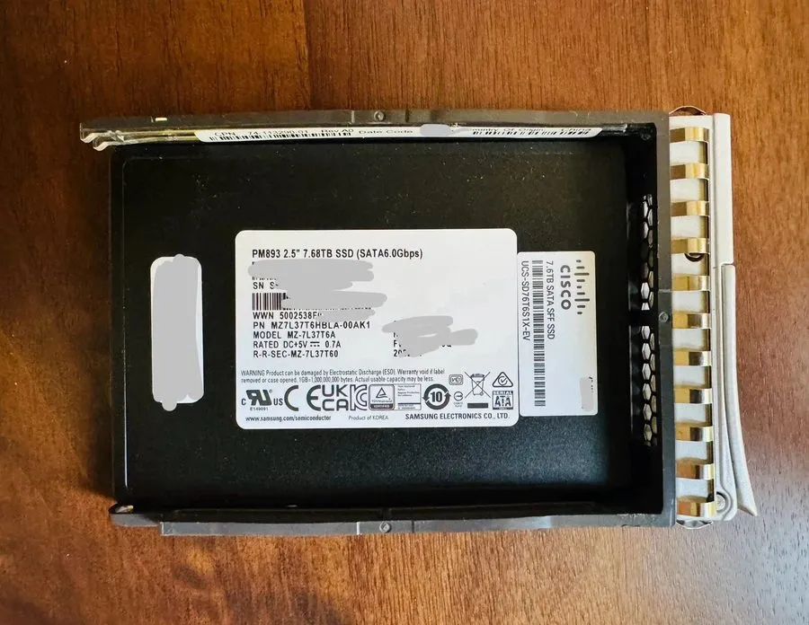 SSD-накопитель MZ-7L37T6A CISCO UCS-SD76T6S1X-EV Samsung PM893 7.68TB SATA 6Gb/s