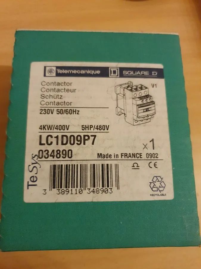 Контактор SCHNEIDER ELECTRIC LC1D09P7 TESYS D CONTACTOR 9A 3-POLE 230V AC COIL 4