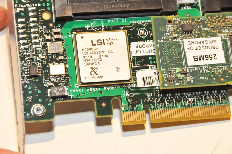 Контроллер HP 441823-001 Lsi Smart Array P400 512MB SCSI SAS RAID Controller Car