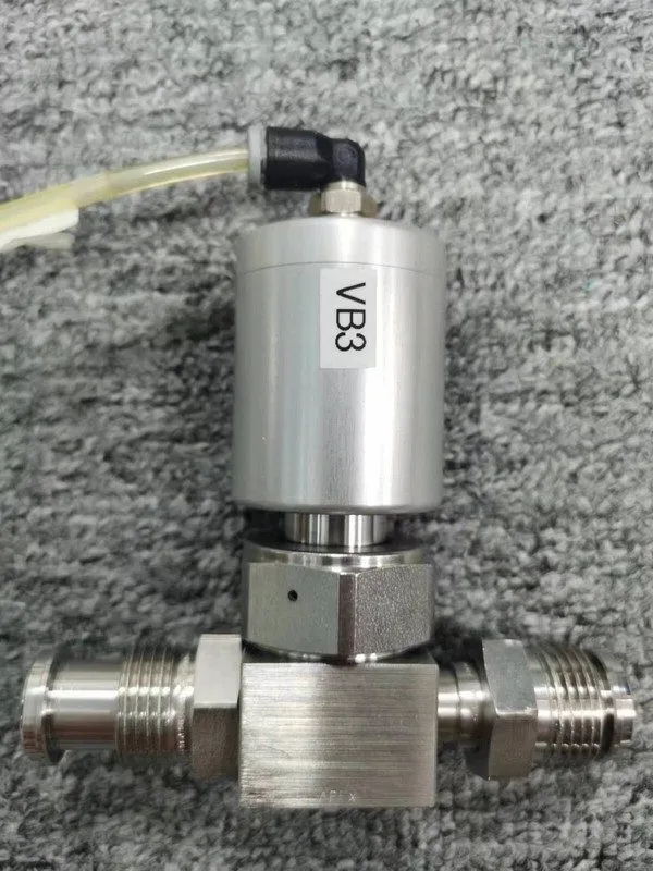 Клапан Swagelok 6LV-DFVMR8-P-C valve