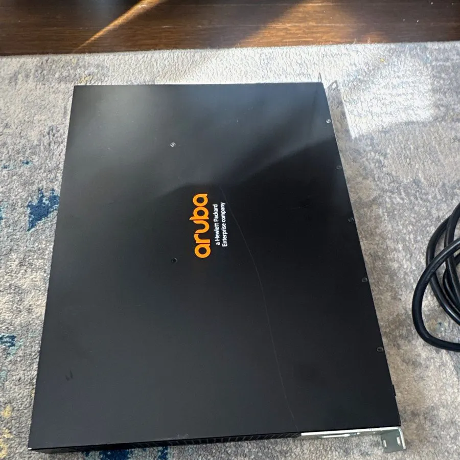 Коммутатор Aruba J9776A 24-Port Gigabit Ethernet Managed Rackmount Switch SFP
