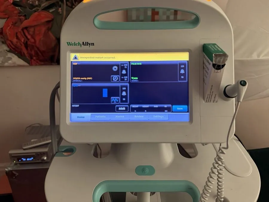 Монитор пациента Welch Allyn Connex 6300 63MTXX Vital Signs Monitor — фото лота 2