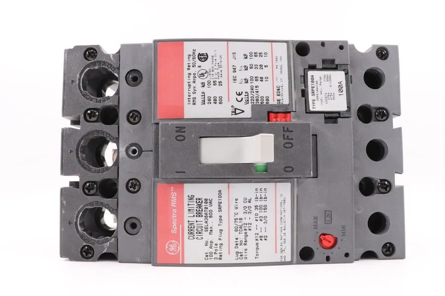Автоматический выключатель GE SELA36AT0100 100A 3-POLE SPECTRA RMS CIRCUIT BREAK