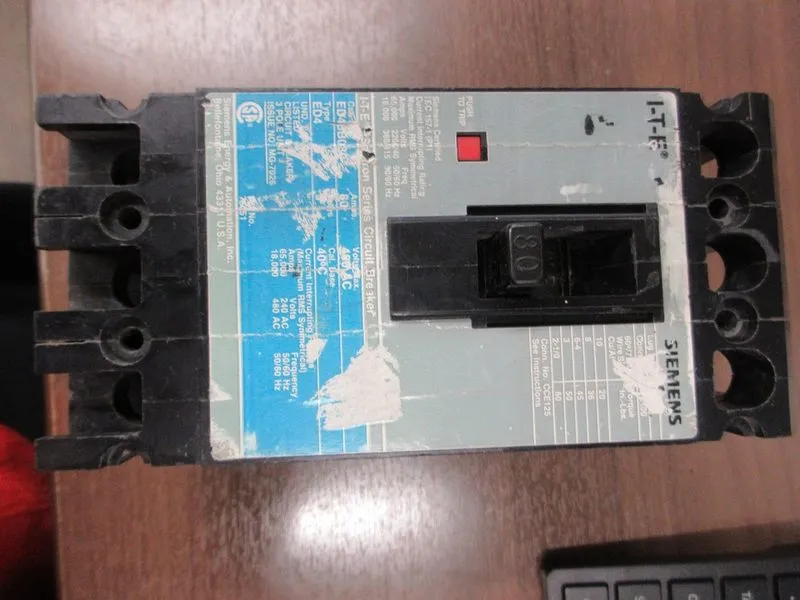 Автоматический выключатель Siemens Sentron ED43B080 Circuit Breaker 80A 3-Pole 4 — фото лота 2