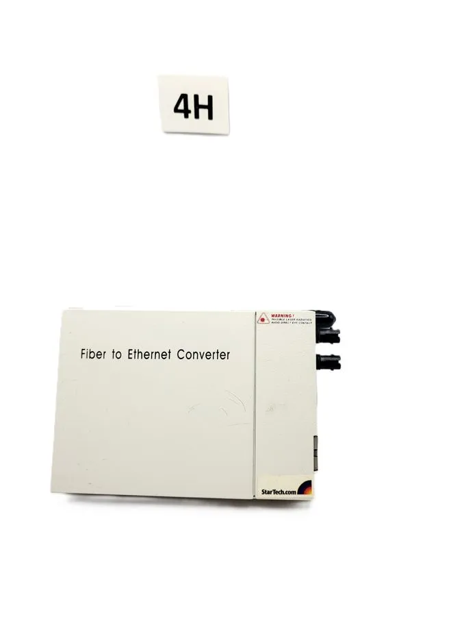 Медиаконвертер RJ45 to ST Fiber 10/100Mbps Media Converter ET90110ST StarTech 9V