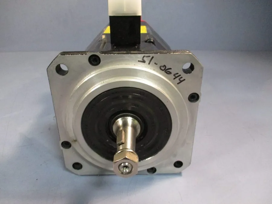 Серводвигатель Fanuc A06B-0123-B175 a3/3000 AC Servo Motor 127 V 0.9 kW A06B (VT