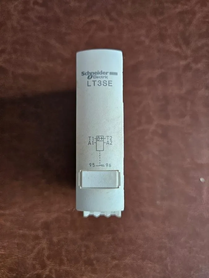 Реле защиты SCHNEIDER ELECTRIC LT3SE00M THERMISTOR PROTECTION RELAY VOLTAGE 220V