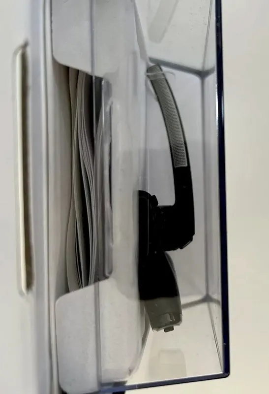 IP-телефон Plantronics Voyager Legend Wireless Bluetooth Headset 87300-01 iPhone — фото лота 2