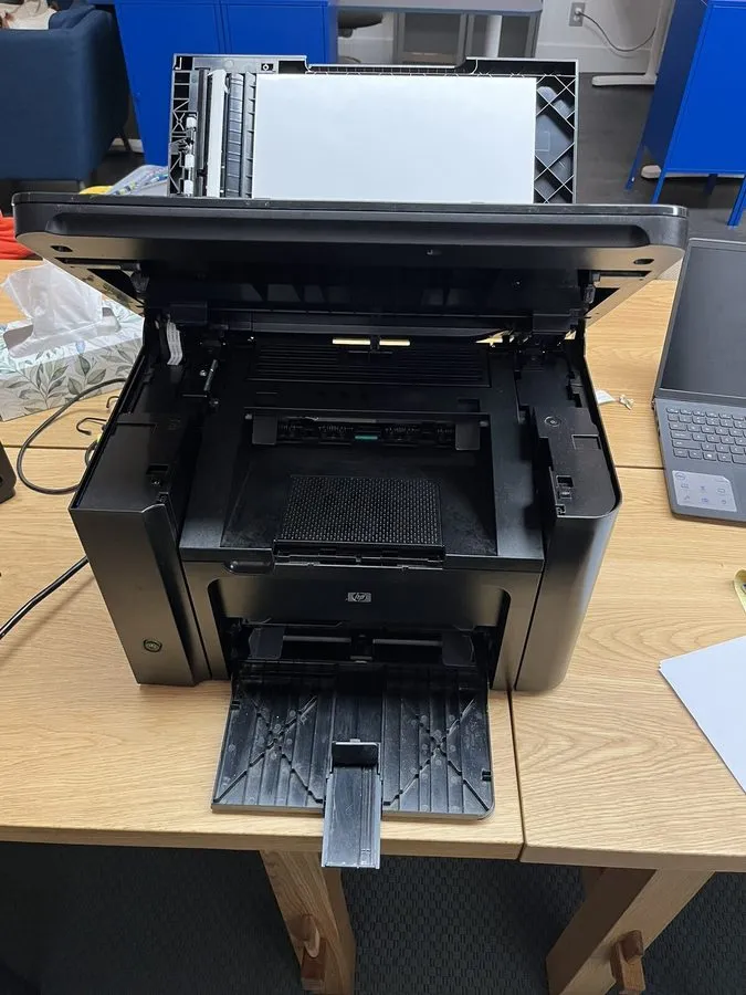 Лазерный принтер HP LaserJet Pro M1536dnf Laser Multifunction Printer All-in-one — фото лота 2