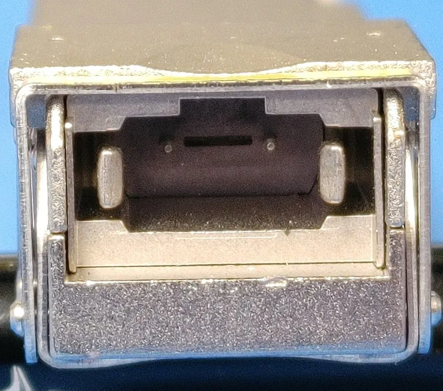 Трансивер Juniper 740-032986 QFX-QSFP-40G-SR4 850nm Transceiver