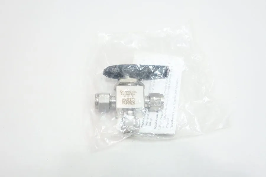 Клапан Swagelok SS-43GXS4 Three way ball valve shipping