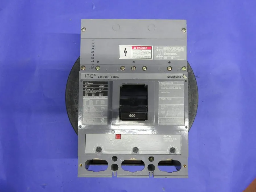 Автоматический выключатель Siemens Sentron Series 600 Amp Circuit Breaker HLD63F