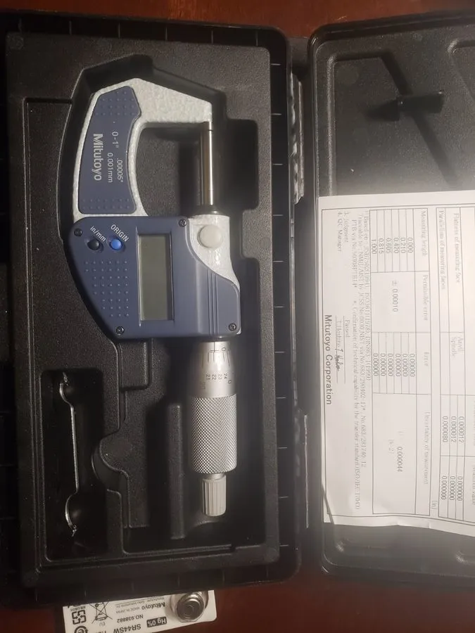 Микрометр Mitutoyo 0-1” 293-832-30 Digital Micrometer w/Hard Case
