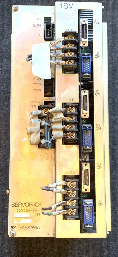 Сервопривод Yaskawa CACR-IR Servopack CACRIR SERIAL# RP1025-561A-1-13 — фото лота 2