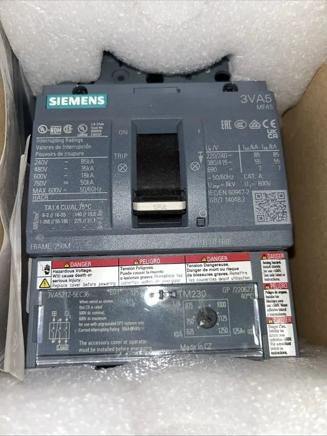 Автоматический выключатель SIEMENS 3VA5212-5EC36-0AA0 3 Pole 125 Amp Circuit Bre — фото лота 1