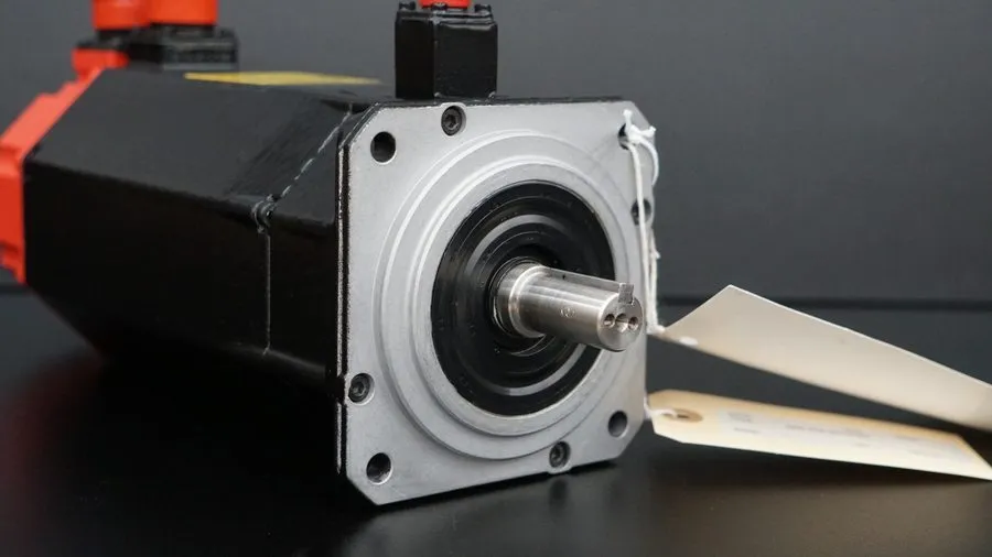 Серводвигатель Fanuc a6/3000 AC Servo Motor A06B-0128-B577#7076 1.4 kW, 114 V Mo