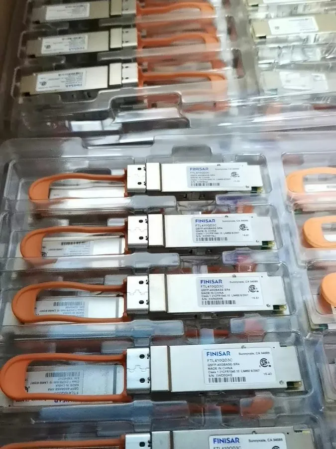 Трансивер Finisar FTL410QD3C QSFP-40GBase-SR4 LN#50 QSFP Optical Transceiver