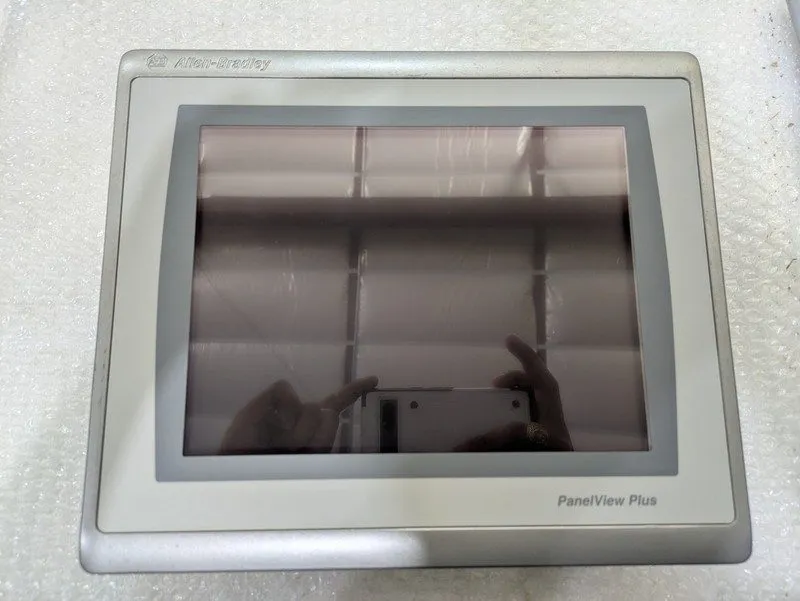 Панель оператора Allen-Bradley 2711P-T10C22D9P PanelView Plus 7 Graphic Terminal