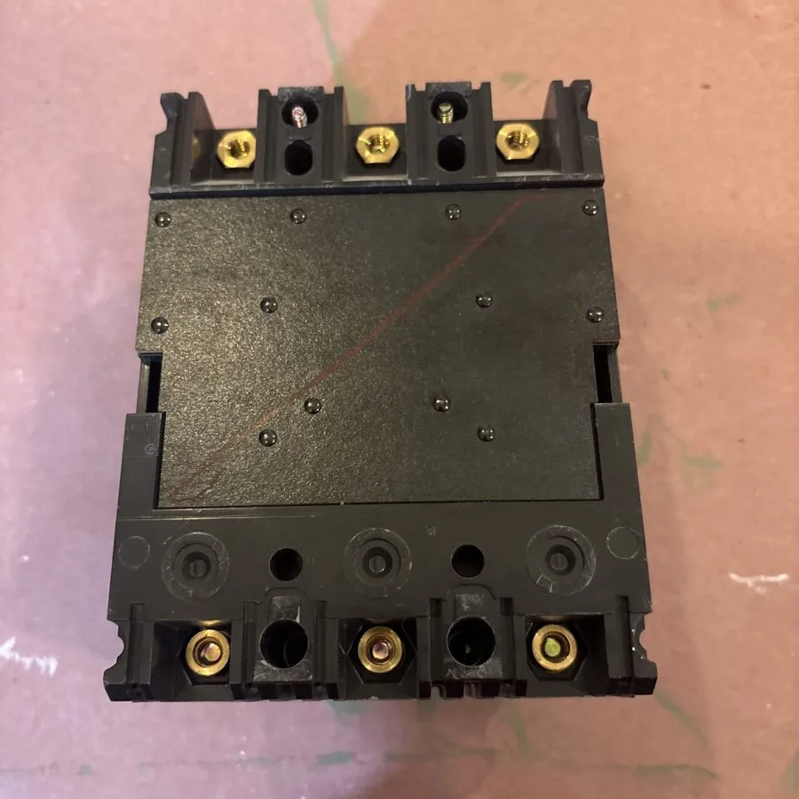 Автоматический выключатель Square D FAL34090 3 Pole 90A 480V FAL Circuit Breaker — фото лота 2