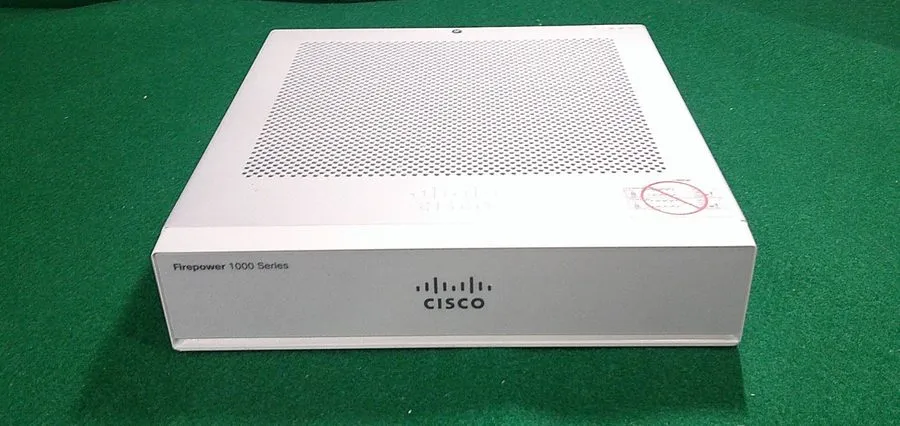 Межсетевой экран Cisco FPR-1010 V01 Firepower 1010 Firewall 8-Port GbE 2x PoE+ L