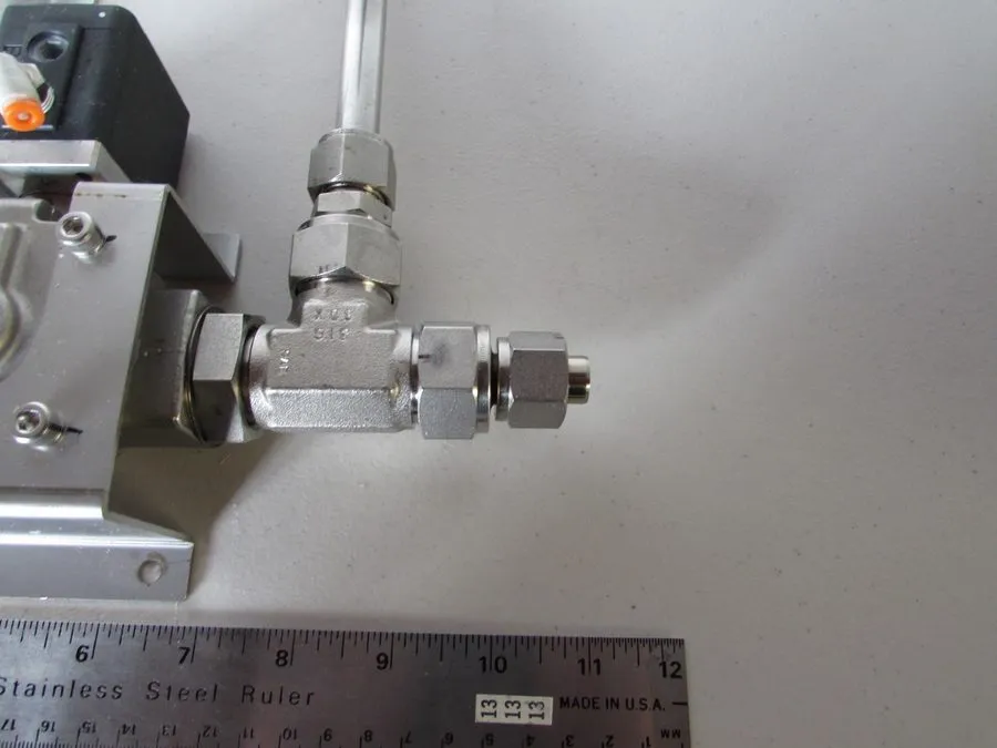 Клапан Swagelok SS-18RS8 needle valve shipping