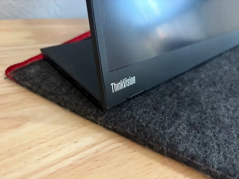 Монитор Lenovo ThinkVision M14 14” FHD IPS USB C Portable Monitor 61DDUAR6WW