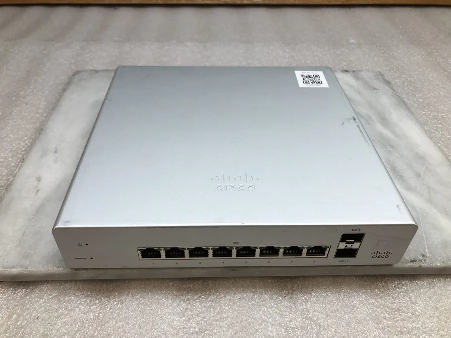Коммутатор Cisco Meraki MS220-8-HW 8-Port Gigabit Ethernet 2xSFP Network Switch