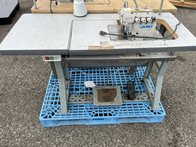 Оборудование рекламного производства Juki MO-6716S Overlock Sewing Machine Head 