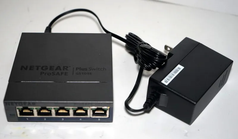 Коммутатор NETGEAR ProSafe Plus GS105Ev2 switch 5 ports unmanaged desktop