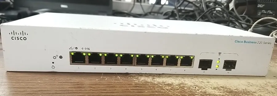 Коммутатор Cisco CBS220-8T-E-2G-NA Business CBS220-8T-E-2G Ethernet Switch