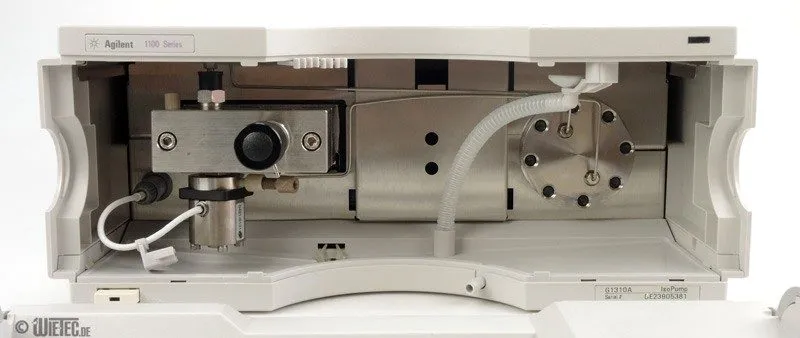 Хроматограф Agilent 1100 series G1310A Iso Pump HPLC LC G1310 IsoPump — фото лота 2