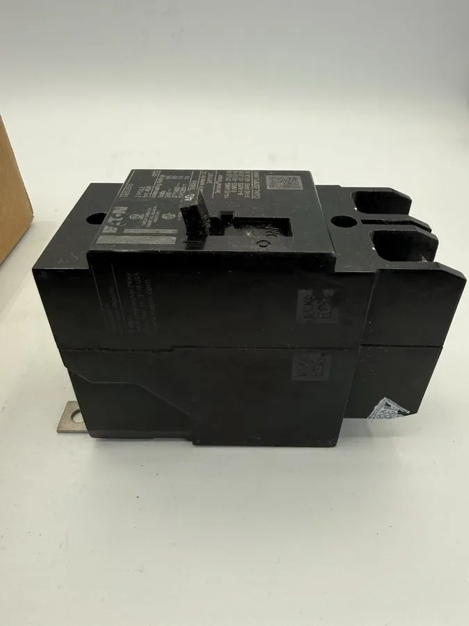 Автоматический выключатель Eaton GHB2040 2-pole 40 amp 277- 480 V Bolt on GHB Ci — фото лота 2
