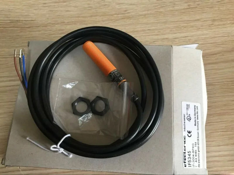 Датчик приближения IFM EFECTOR IF-3004-BPKG INDUCTIVE PROXIMITY SENSOR NSNP