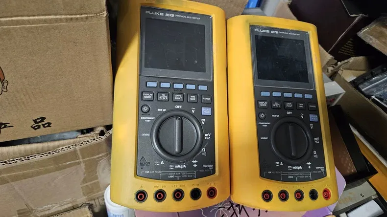 Мультиметр Fluke 867B Graphical Digital Multimeter Meter