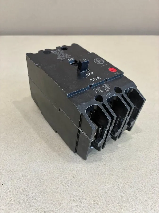 Автоматический выключатель GE TEY335 35A 3-Pole 277/480V AC Molded Case Circuit 