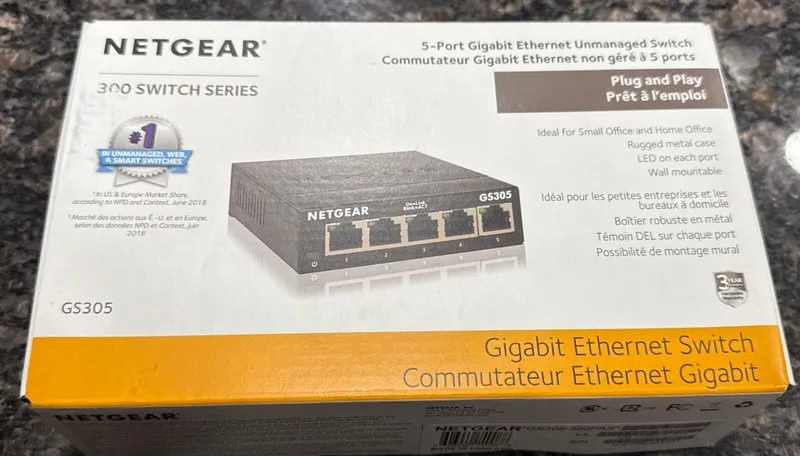 Коммутатор NETGEAR GS305v3 5 Port Gigabit Ethernet Unmanaged Switch