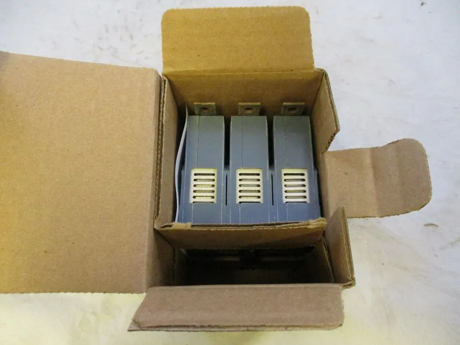 Автоматический выключатель SIEMENS BQD315 Circuit Breaker: 3 POLE; 480V/15A; BOL