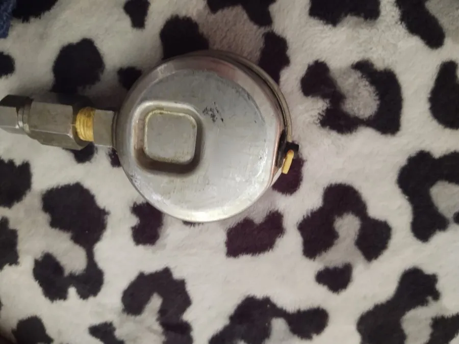 Трубопроводная арматура SWAGELOK PRESSURE GAUGE 316SS WITH PLUG VALVE SS-4P4 UNB — фото лота 2