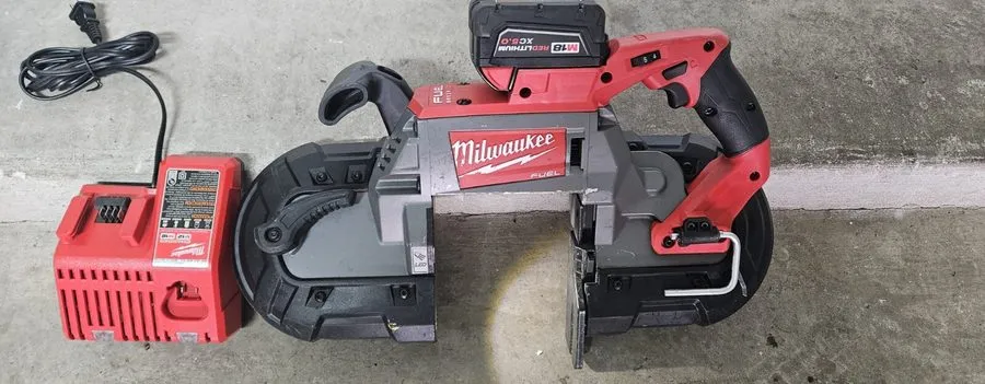 Оборудование ЧПУ Milwaukee M18 Cordless Deep Cut Band Saw 2729-20 Pre Owned No B