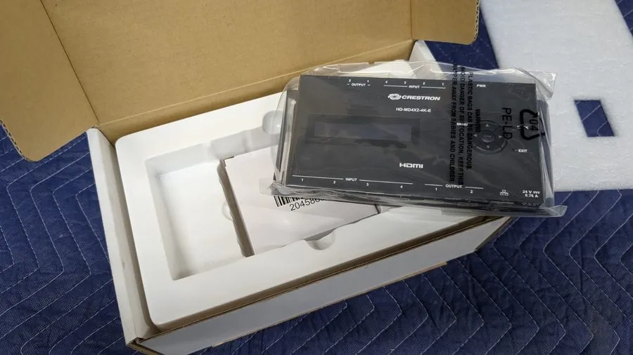 Видеокоммутатор Crestron HD-MD4X2-4K-E HDMI Signal Switcher