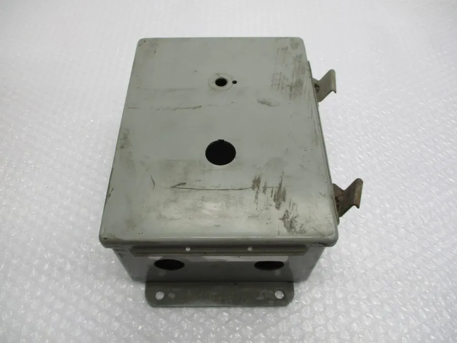 Монтажный шкаф HOFFMAN A-806CH ENCLOSURE UNMP