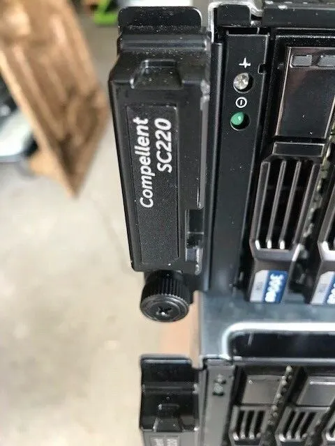 Дисковая полка Dell Compellent SC200 STORAGE WITH 24 x 300GB HDD 2 x CONTROLLERS