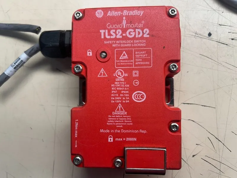 Реле безопасности Allen-Bradley Guardmaster TLS2-GD2 440G-T27177