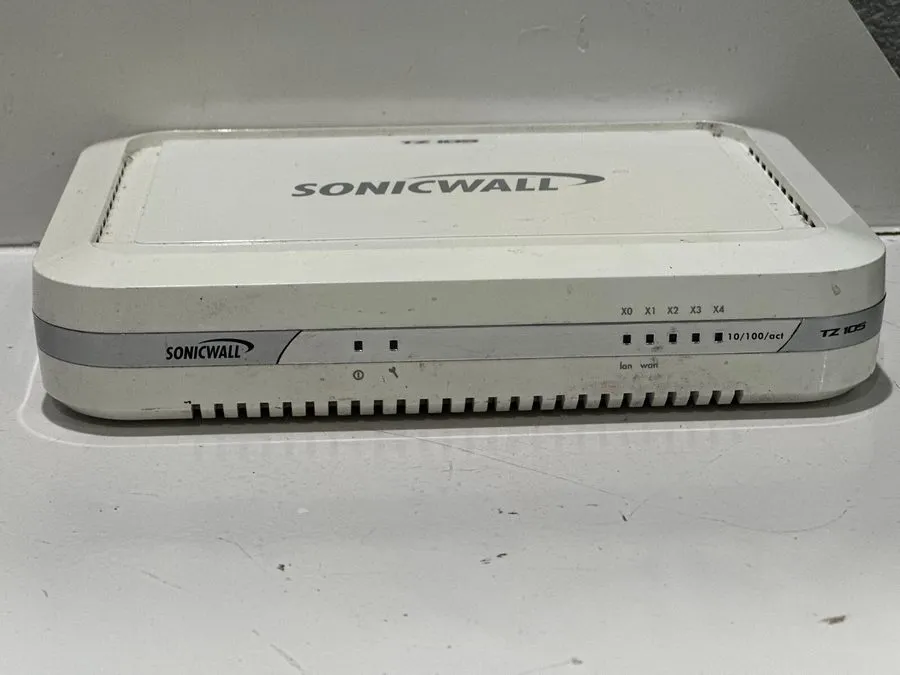 Межсетевой экран SonicWall TZ 105 Network Security Appliance/Firewall